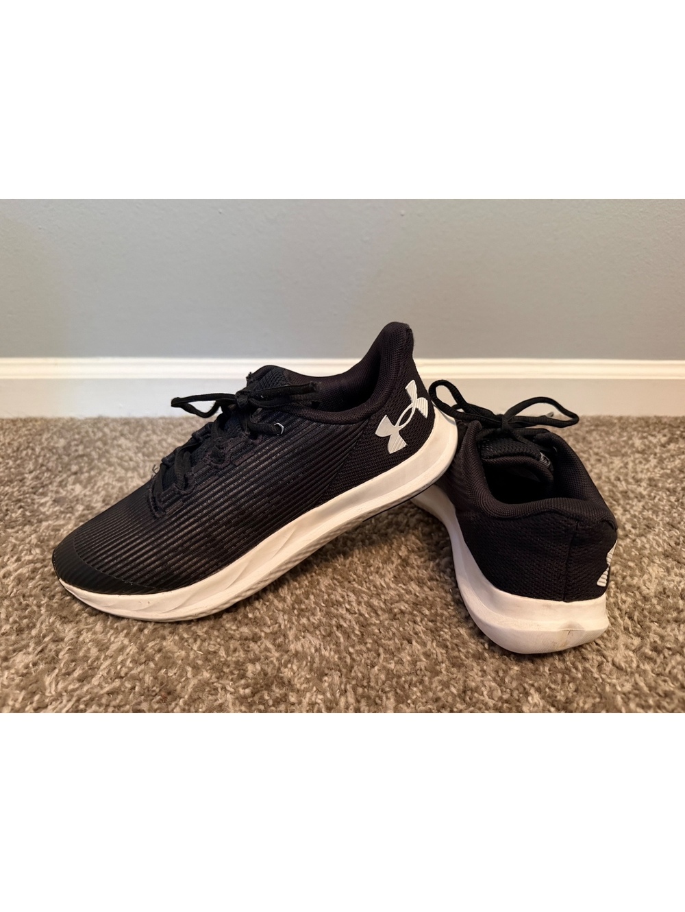Under Armour Speed Swift Running Shoes Size 6/8